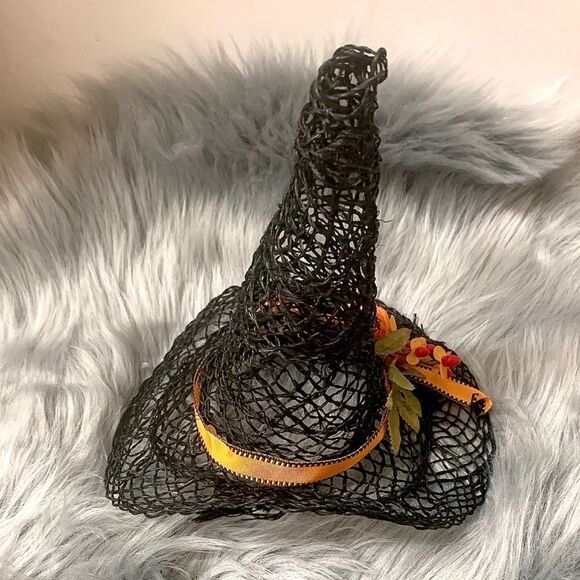 Wicker Witch’s Hat Tabletop Decor - Picture 3 of 4